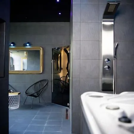 Dom wakacyjny Maison Curieuse - Hammam Et Episy