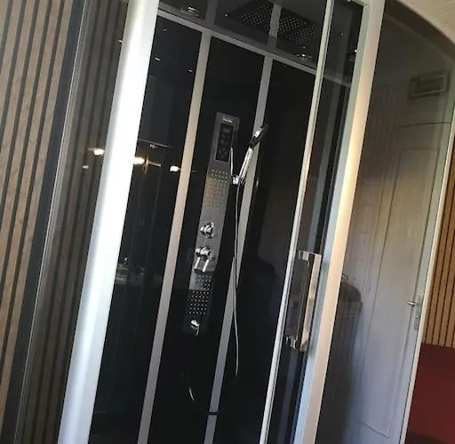 Maison Curieuse - Hammam Et *